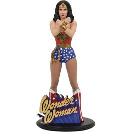 DC Gallery - Linda Carter - Wonder Woman Statue