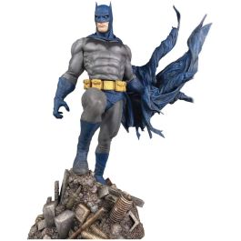 DC Gallery - Batman Defiant Figur